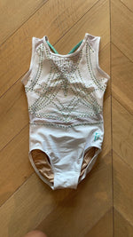 String criss cross white